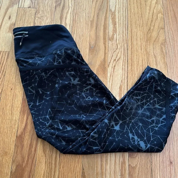 Lululemon sz 6 Run Inspire Crop pant Star Crushed Coal Black / Black great cond - Picture 7 of 7